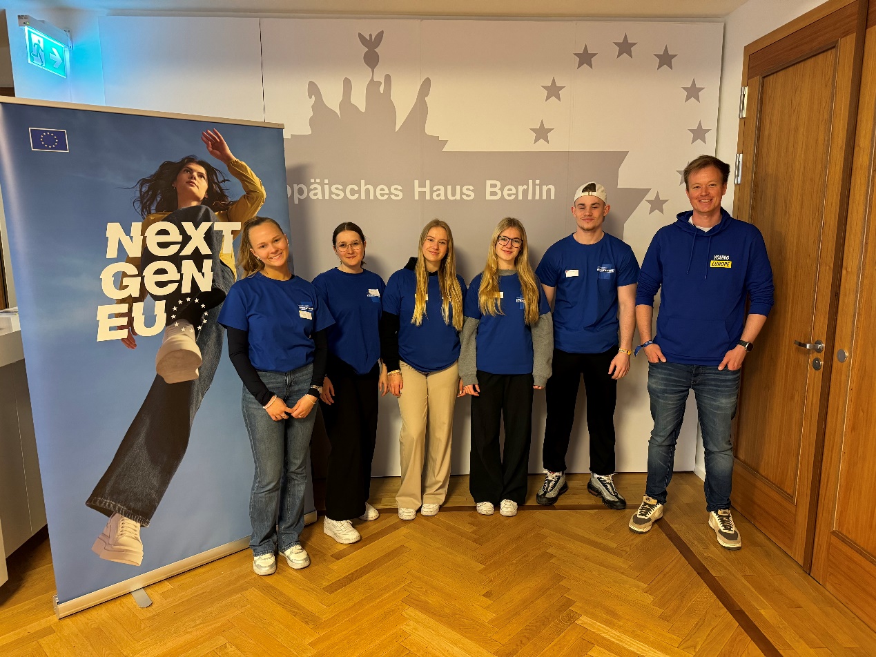 Gladenbacher Juniorbotschafterinnen und Juniorbotschafter beim European Youth Event in Berlin